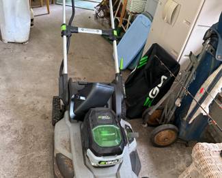 Battery mower