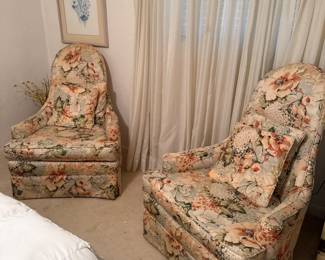 Pair bedroom chairs
