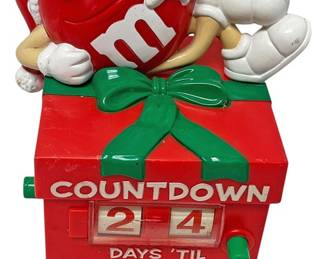 MMs Red Christmas Countdown 