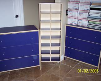 Boys dresser and self. Good condition