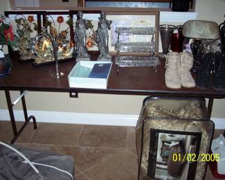 King size bedspread, women's shoes, vases, misc. items