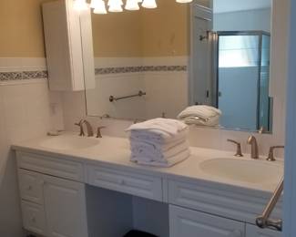 Double bath vanity; mirror; vanity lights