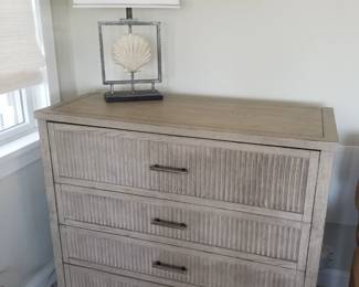 4-drawer dresser; shell table lamp