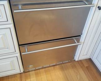 Two-drawer fridge