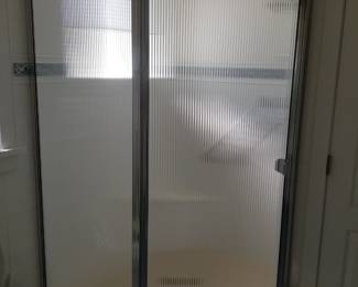 Shower enclosure