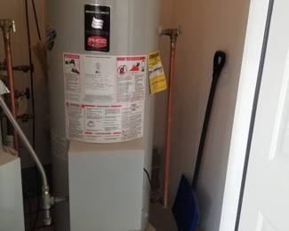 Hot water heater