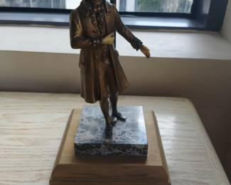These are lake 18th century.Brown's & bone statue