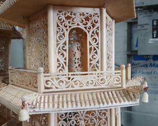 This is a pair 
 , beautiful to put on each side of a stairway or......