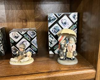 Enesco - Pretty as a Picture Kim Anderson Figurines