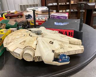 Star Wars Kenner Millennium Falcon Toy 