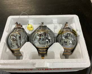 Bradford Exchange Voices of the Wilderness Wolf Ornaments