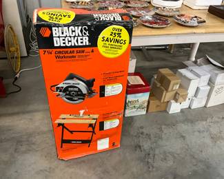 Black & Decker Sawhorse & Saw