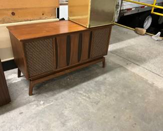 Stereo Console