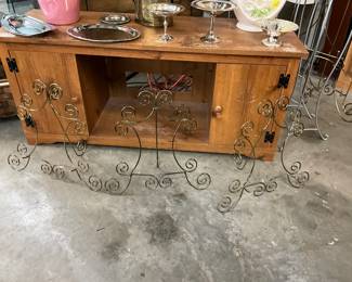Metal Floor Easels