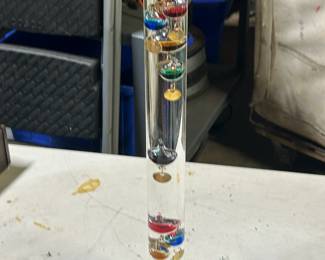Colorful temperature gauge