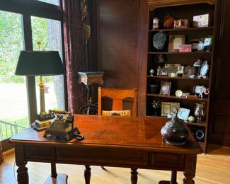MB Desk