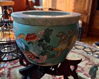 Coy bowl