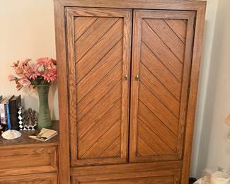 Armoire $125.00