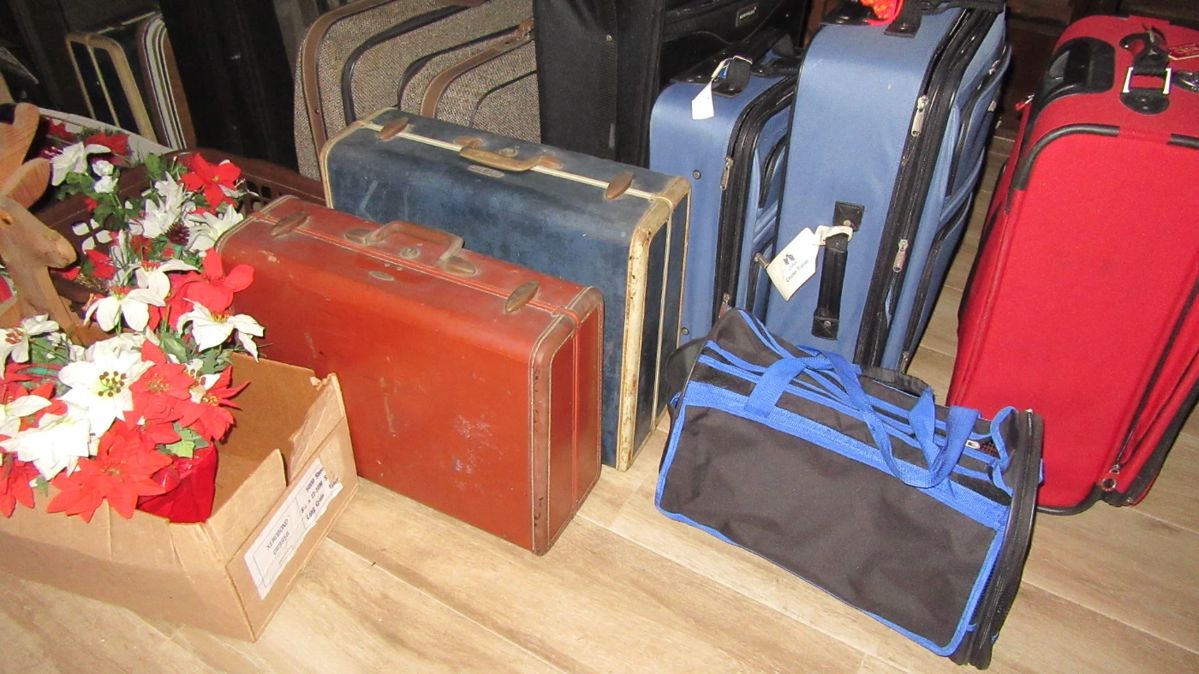 PETERSON vintage suitcases