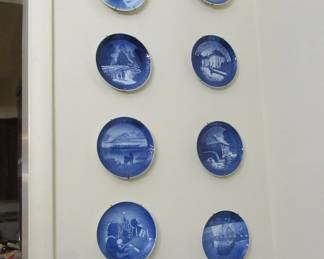 PETERSON XMAS PLATES