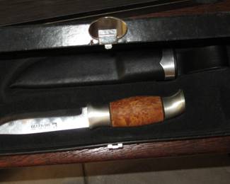PETERSON KNIFE IN A BOX