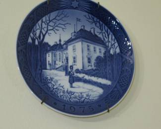 PETERSON ANOTHER XMAS PLATE