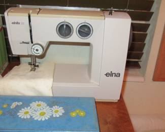 PETERSON elna sewing macine