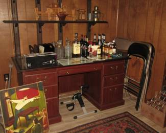 PETERSON desk in space