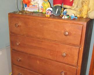 PETERSON chest