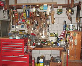 PETERSON garage supplies tools red tool chest