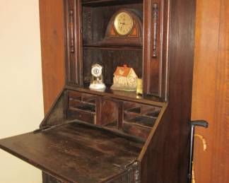 PETERSON desk open