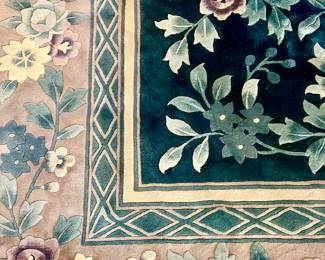 LARGE VINTAGE CHINESE WOOL RUG.   PRETTY BLUE COLORS.