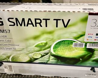 32" LG SMART TV