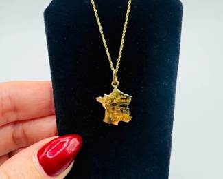 60 14KGoldFranceMapPendantNecklace18Chain231g