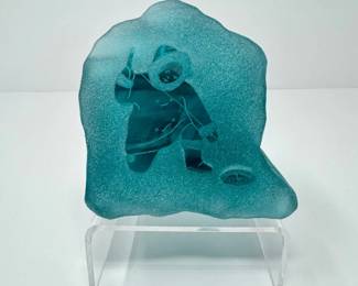 79 FrostedGlassSculptureInuitIceFishingScene