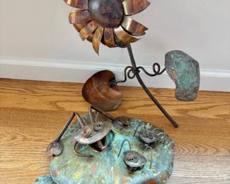 96 CopperYardArtSculptureSunflowerLilyPadsFrogs