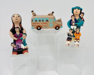 104 NewMexicoPotteryFiguresMaryEQuintanaCleoTeissedreSigned
