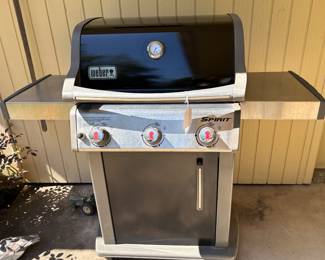 Weber Grill - in great shape!