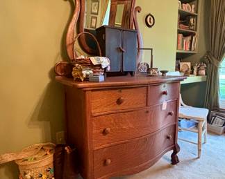 Rare 1920s Ladies Dresser w/ Swivel Mirror