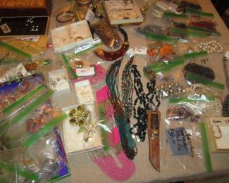 Costume Jewelry-A Few Vintage Pieces