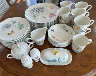 Lenox "Butterfly Meadow" China Set - 50 Piece Set
