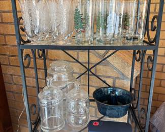 Holiday glassware