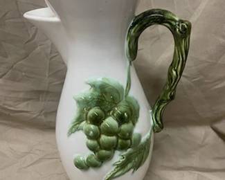 Hull Tokay Tuscany Grape Pitcher