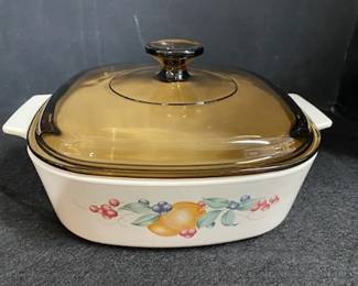 Small Corning Ware Casserole Dish w/Lid 