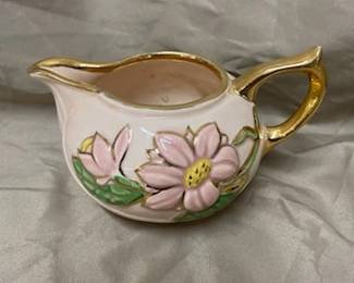 Hull Magnolia Creamer