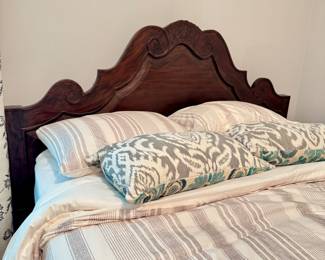 505 Imports queen size bed and matress