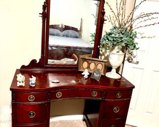 Matching vanity