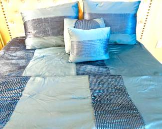 Queen bed set