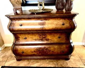 Striking Bombe style chest