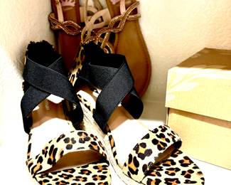 Ladies shoes size 8